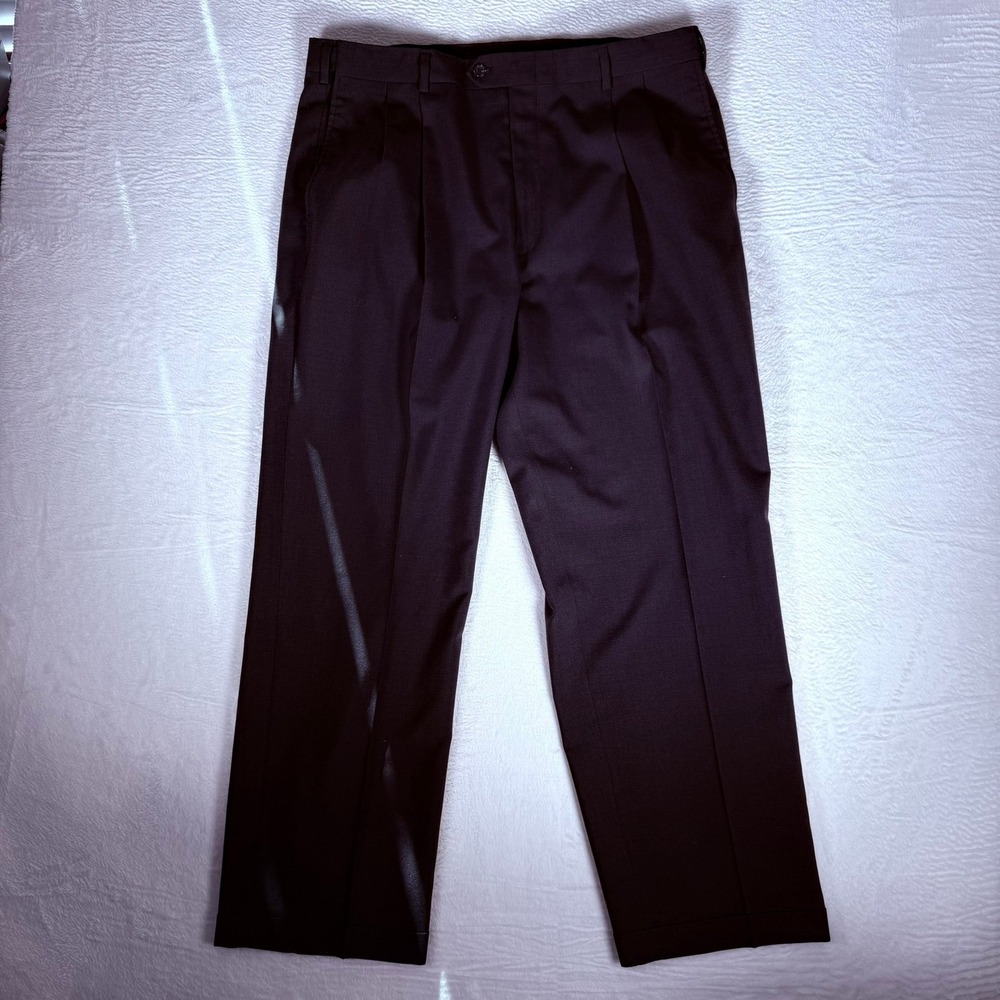 JOS A BANK Mens Leadbetter Golf Pleated Dress Pants 38x29‎ Wool Blend Black